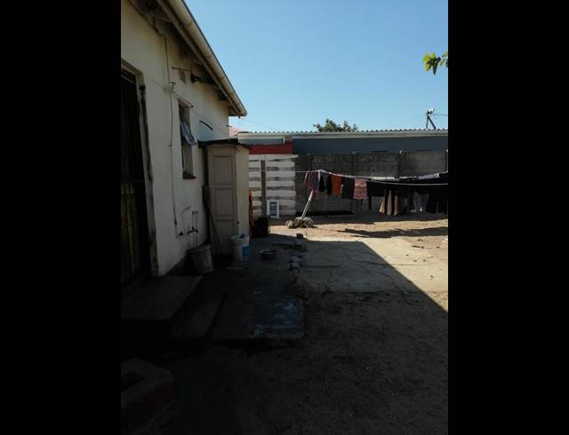 2 BEDROOM HOUSE FOR SALE IN BROOKLYN